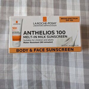 20 samples of La Roche-Posay Anthelios 100 Melt-In Milk Sunscreens EXP Apr 2026